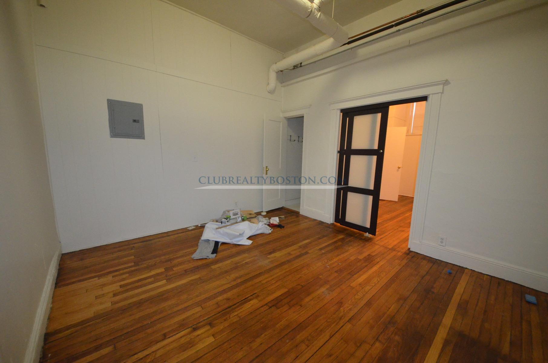 25 Walbridge St, Allston