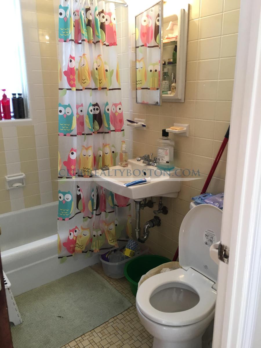 64 Brighton Ave, Allston