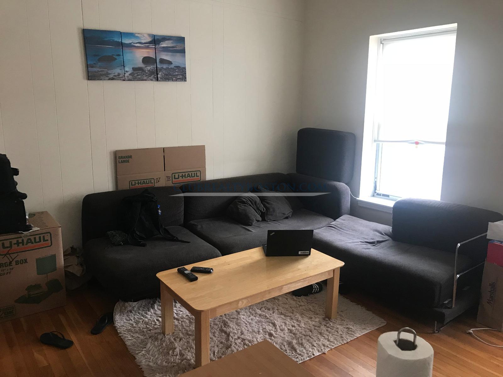 164 North Beacon St, Brighton