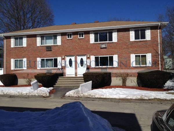 27 Oxford Circle, Strawberry Hill