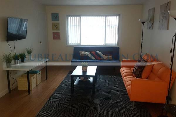 27 Oxford Circle, Strawberry Hill