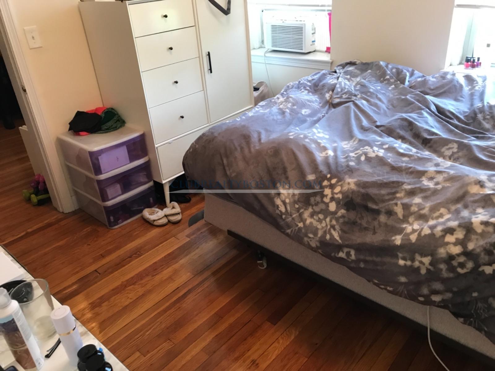 64 Brighton Ave, Allston