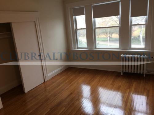 1171 Boylston St, Fenway