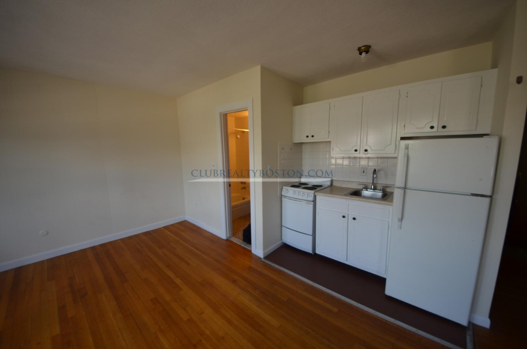 180 North Beacon St, Fenway