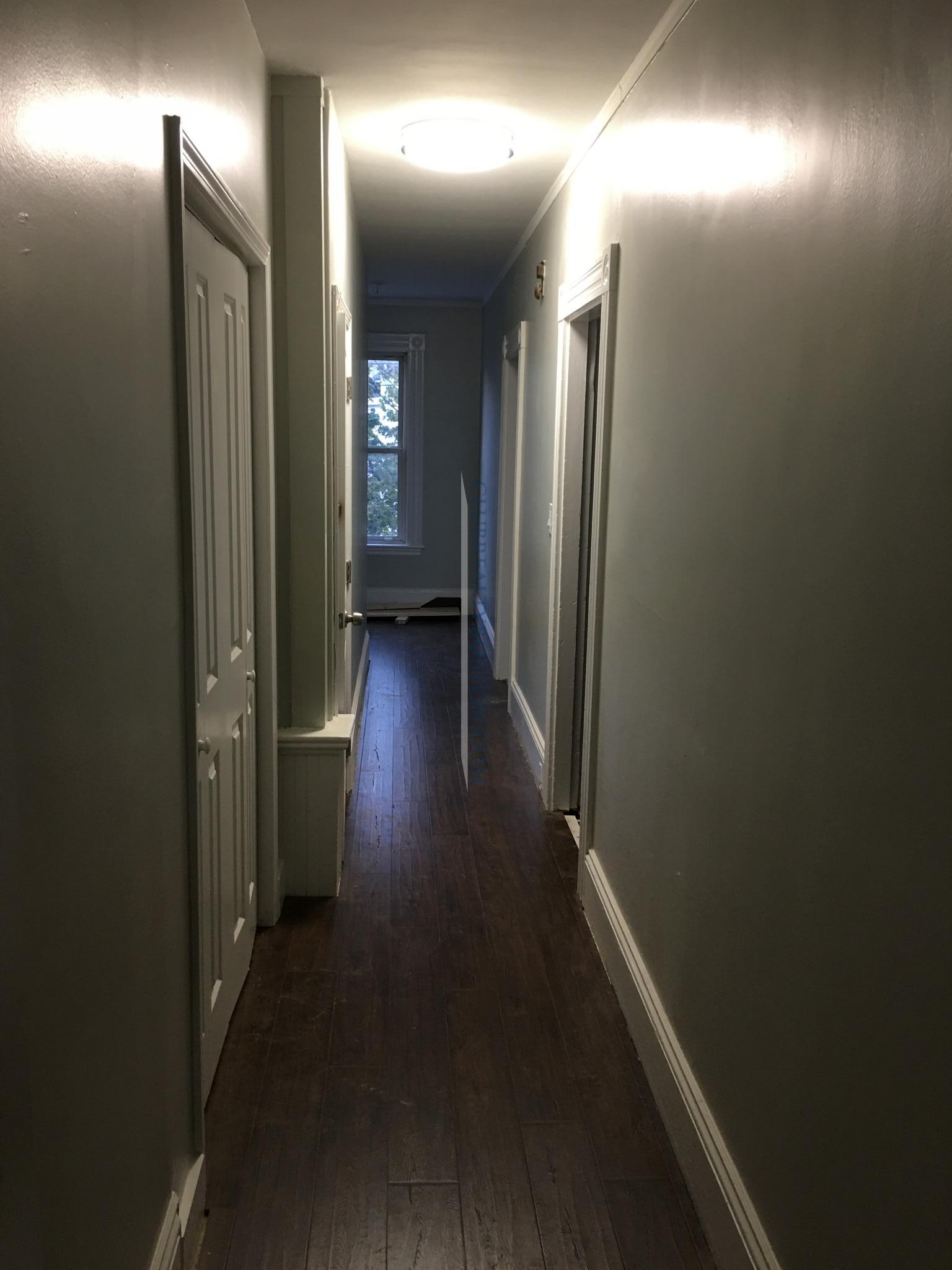 4 bed, 1 bath apartment for rent at 79 Brown St Unit 2, Waltham — photo 7 of 21