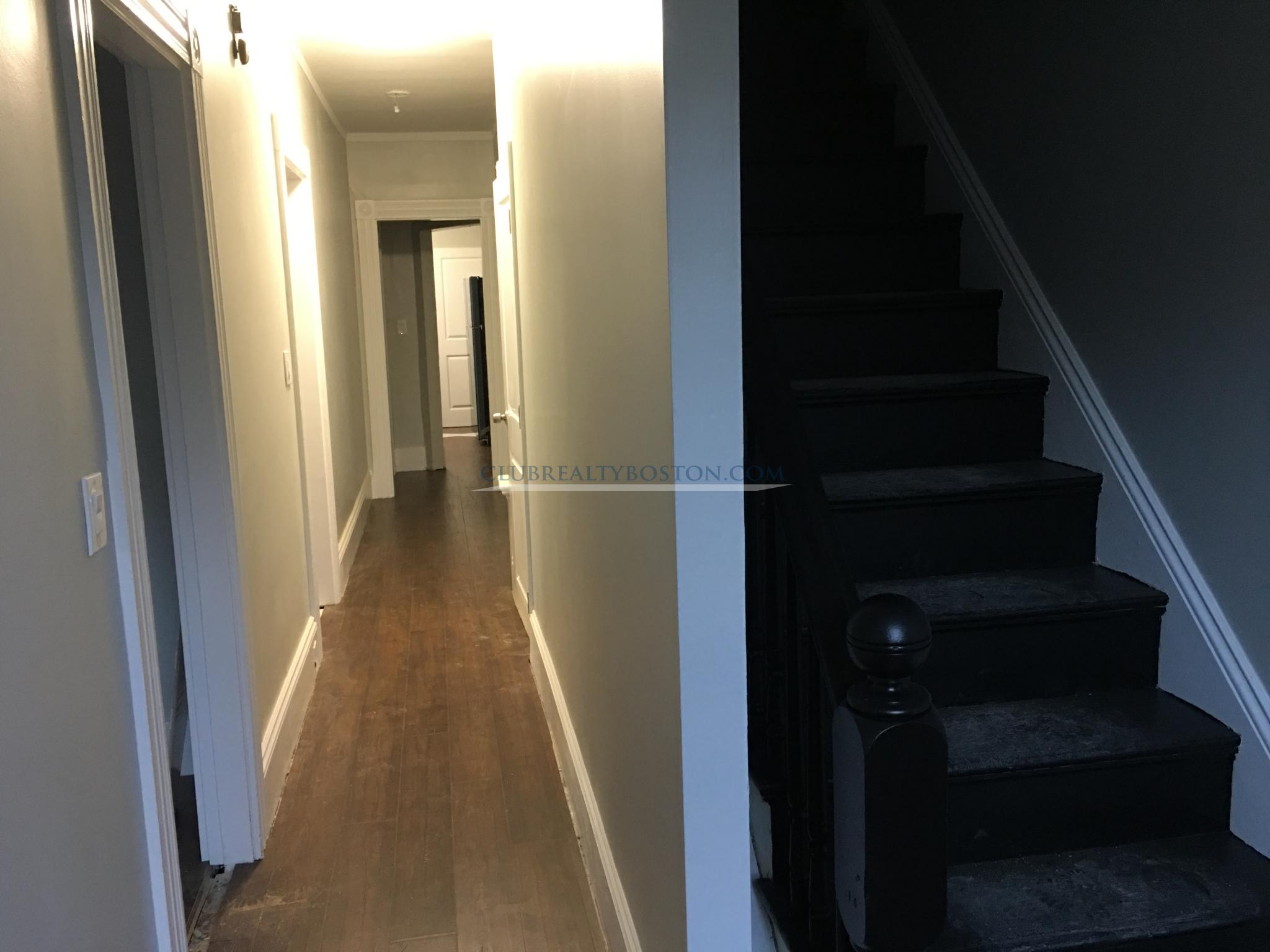 4 bed, 1 bath apartment for rent at 79 Brown St Unit 2, Waltham — photo 8 of 21
