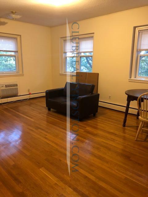 2018 Commonwealth Ave, Brighton