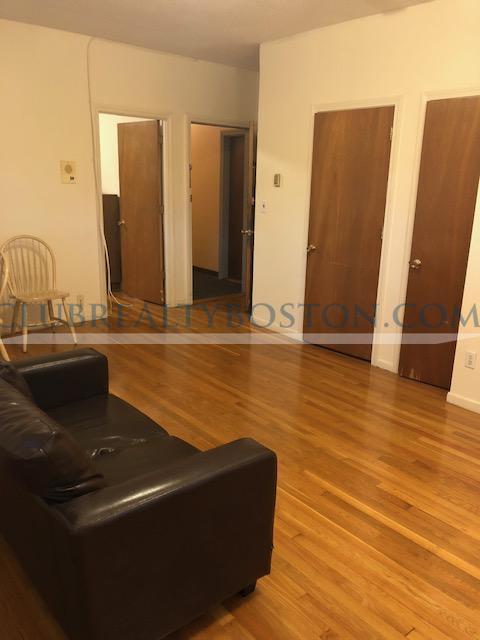 2018 Commonwealth Ave, Brighton