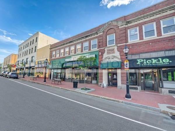 4 bed, 1 bath apartment for rent at 79 Brown St Unit 2, Waltham — photo 21 of 21