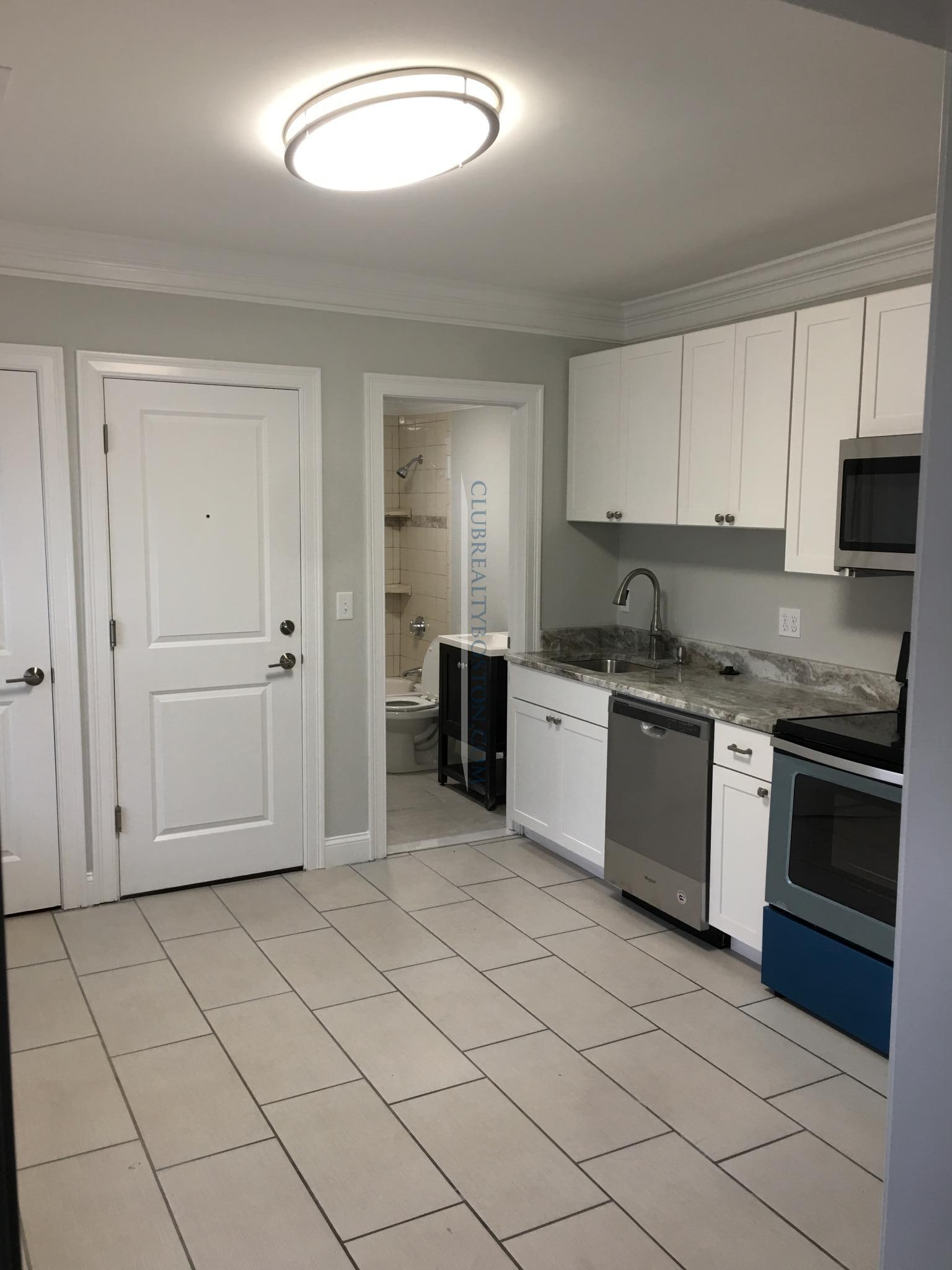 55 Highland St, Waltham