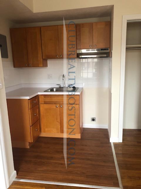 164 North Beacon St, Brighton