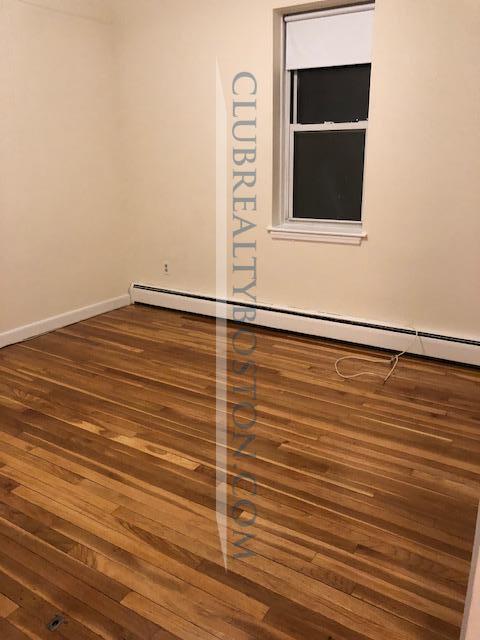 172 North Beacon St, Brighton