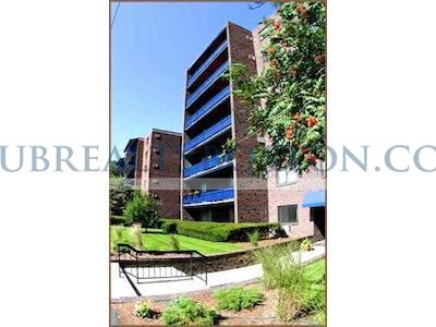 16 Whites Ave, Watertown Square