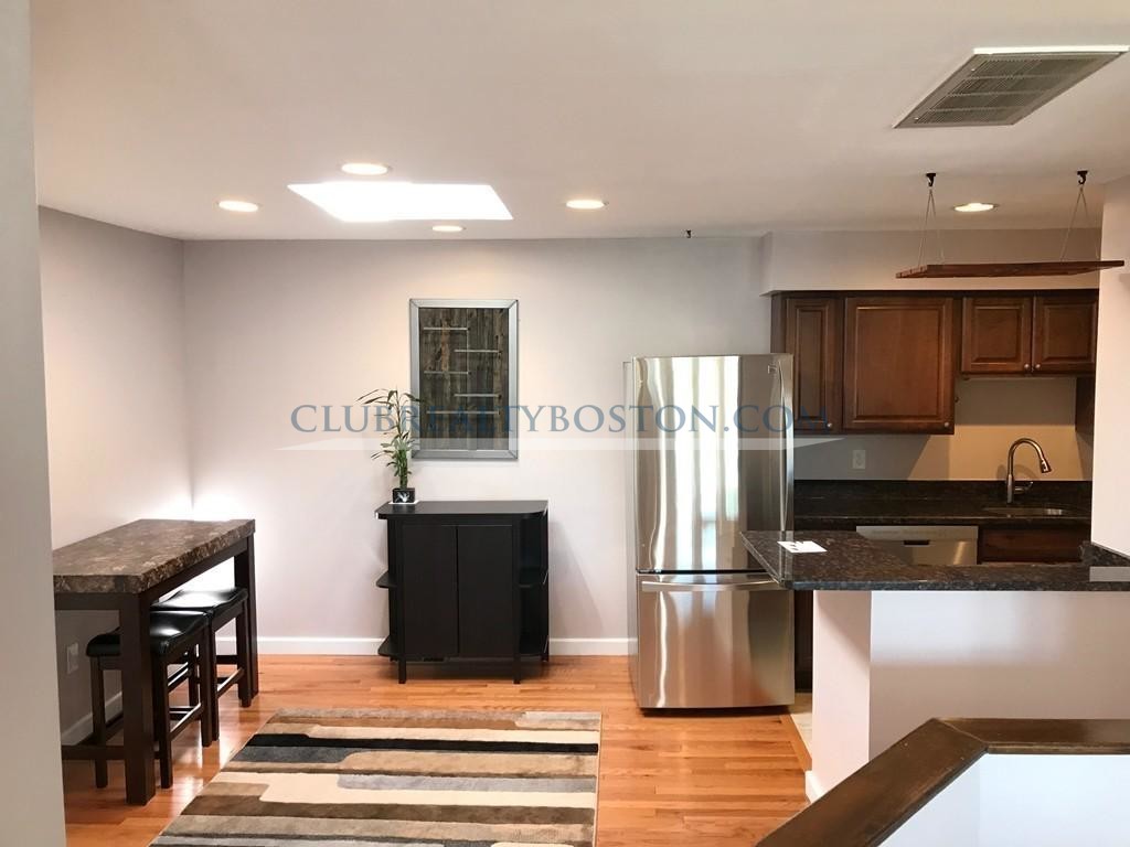 29 Brainerd Rd, Allston