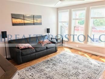 29 Brainerd Rd, Allston