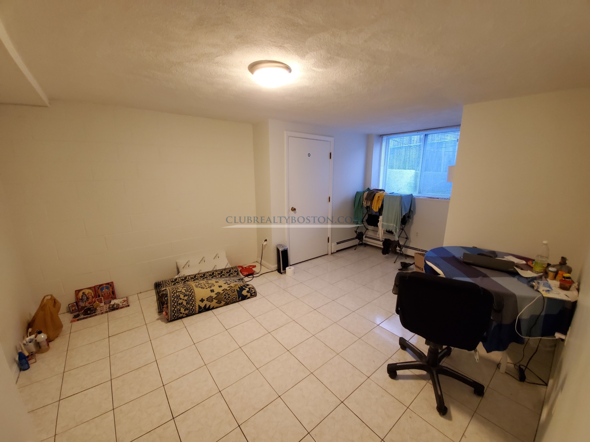 4 bed, 2 bath apartment for rent at 159 Brown St Unit 4, Waltham — photo 2 of 12