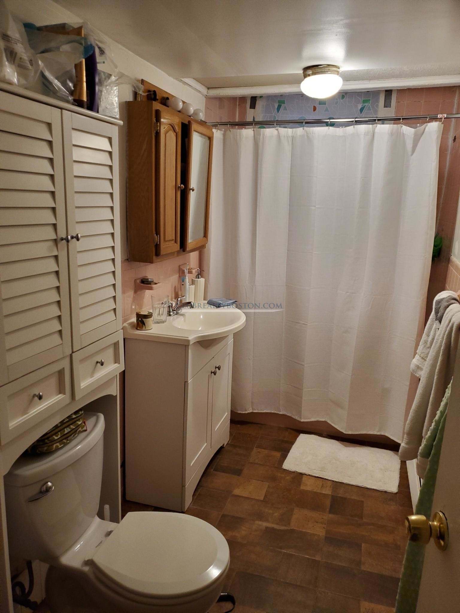 Photos of apartment on Bartlett Crescent,Brookline MA 02446