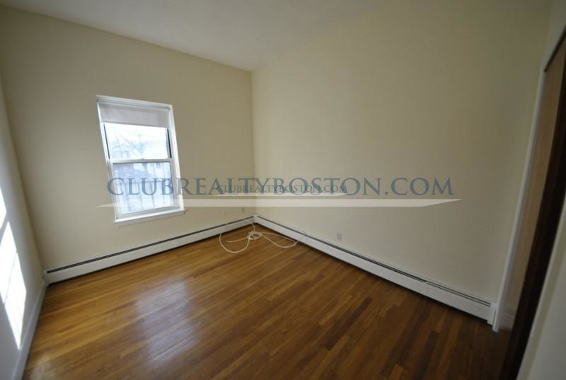 168 North Beacon St, Brighton