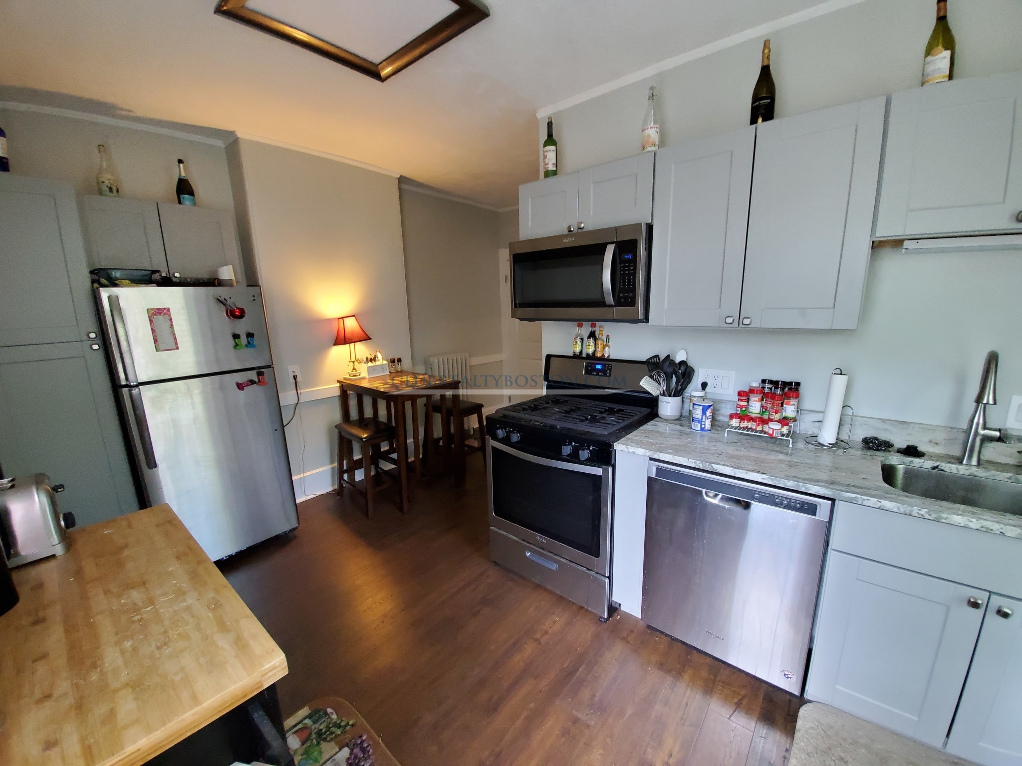 4 bed, 1 bath apartment for rent at 79 Brown St Unit 2, Waltham — photo 17 of 21