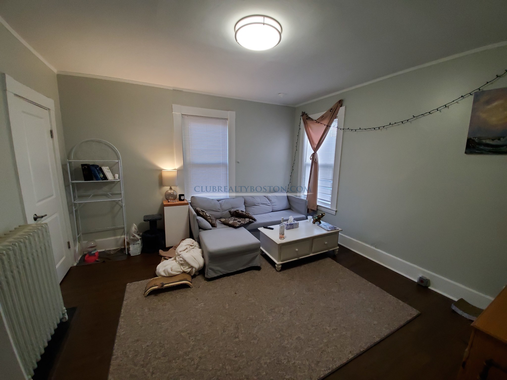 4 bed, 1 bath apartment for rent at 79 Brown St Unit 2, Waltham — photo 1 of 21