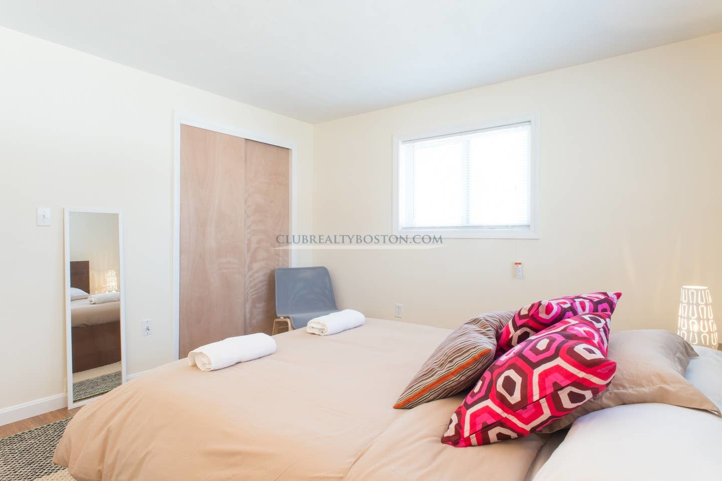 37 Oxford Cir, Waverley Square