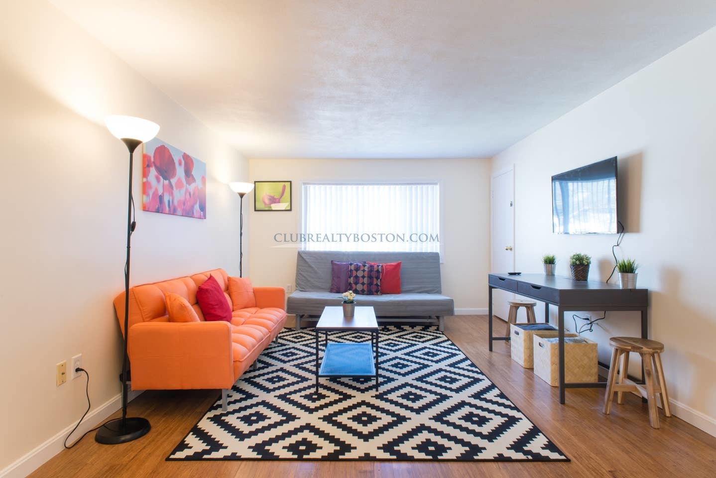 37 Oxford Cir, Waverley Square