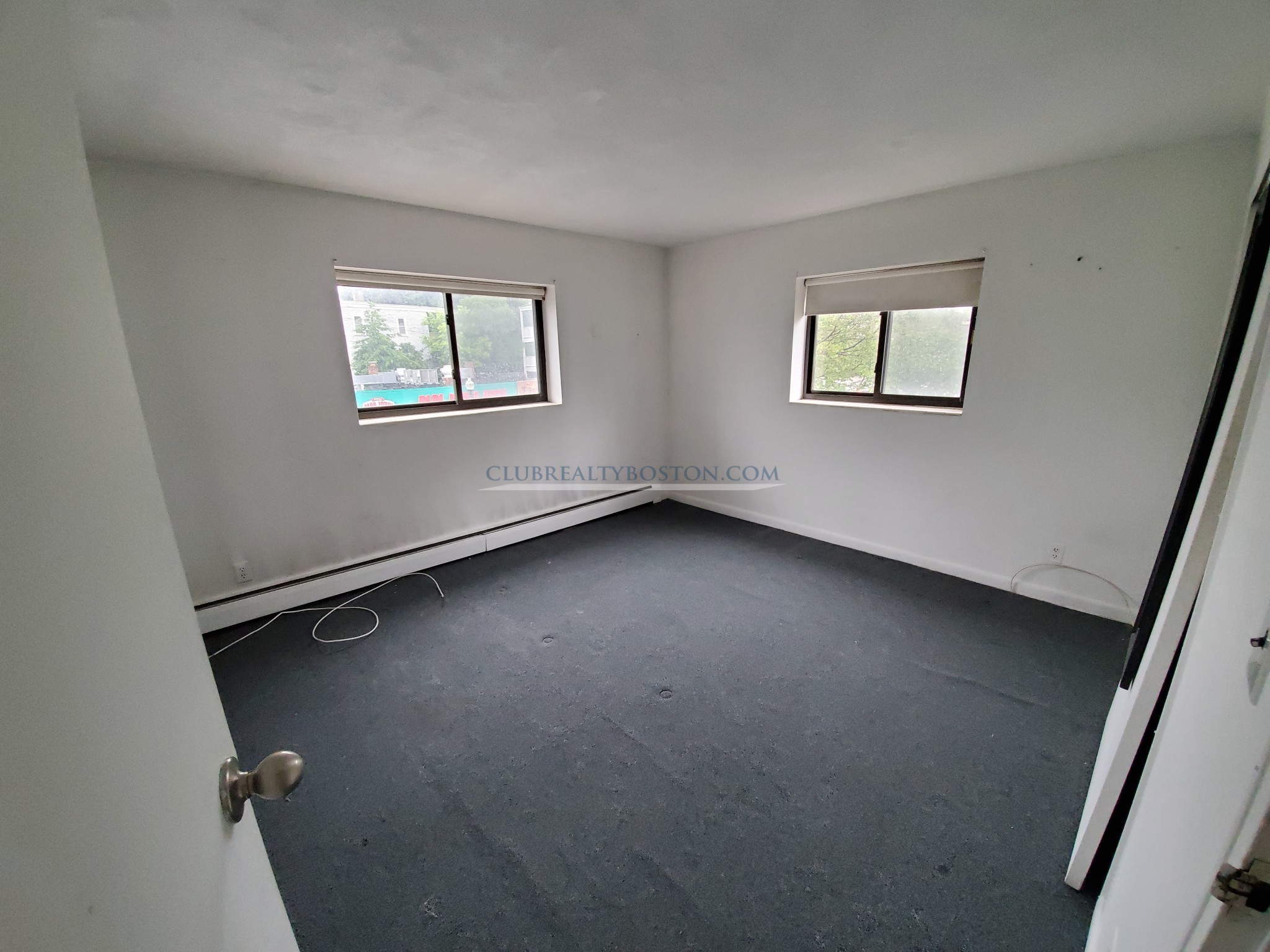 530 Washington St, Brighton