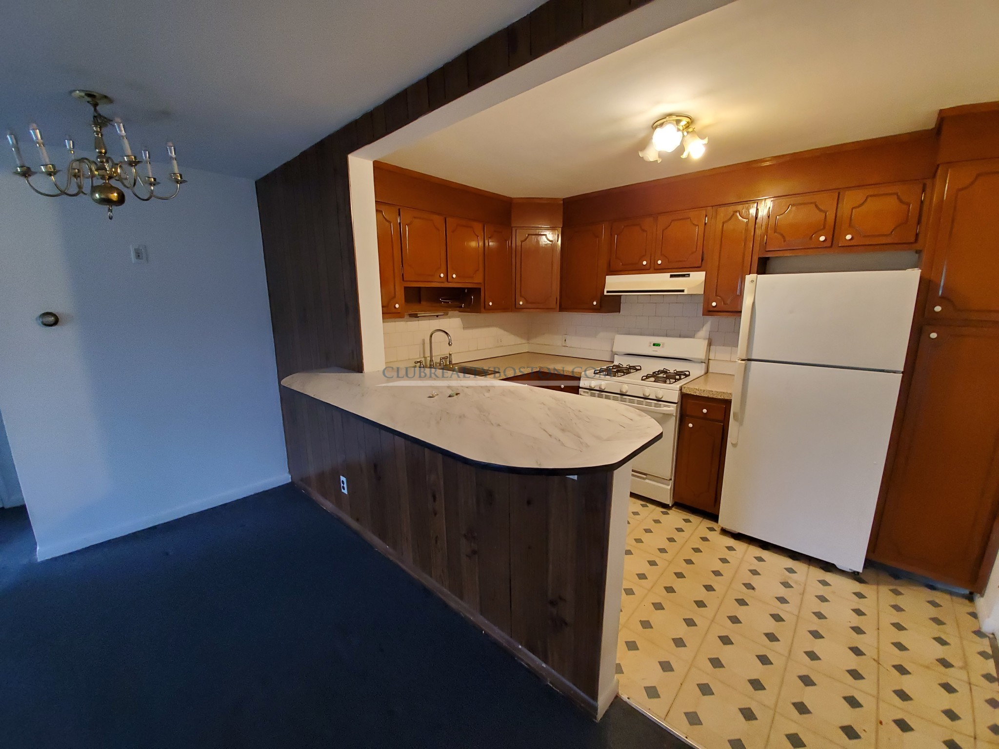 530 Washington St, Brighton