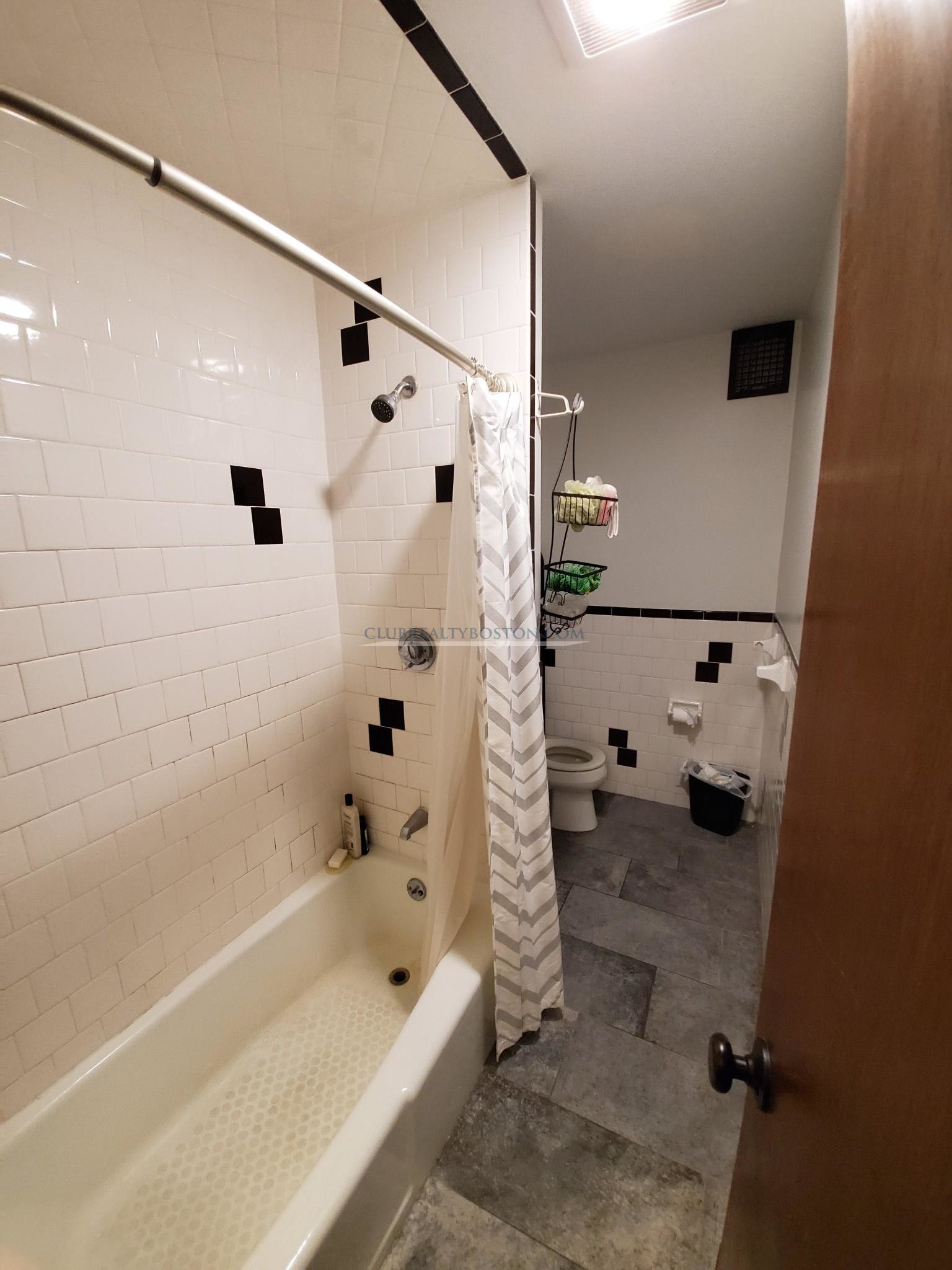 159 Brown St, Waltham