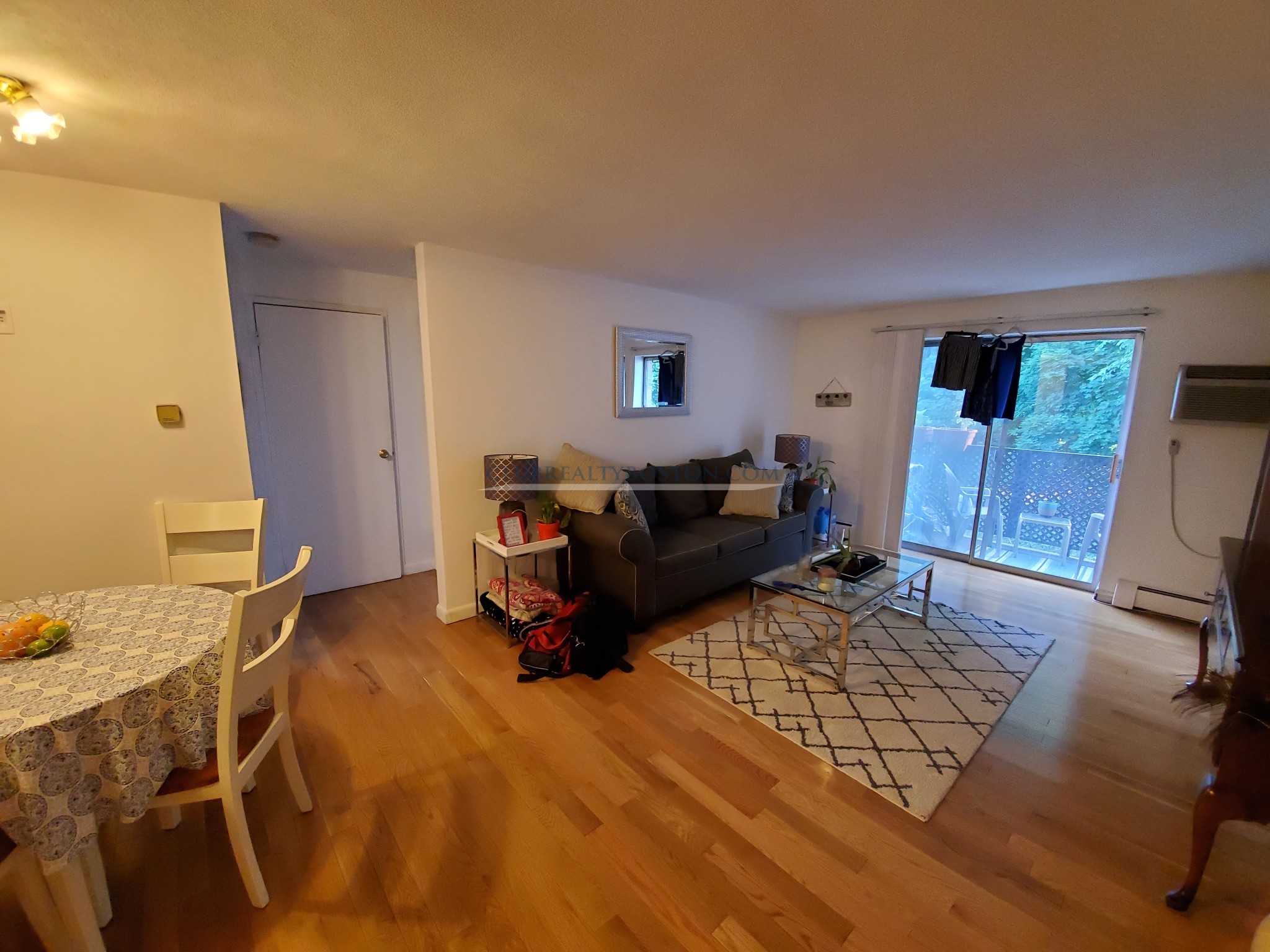 530 Washington St, Brighton