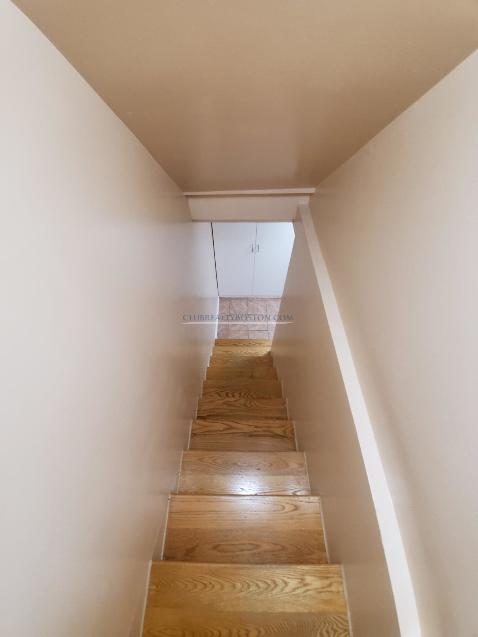 3 bed, 2 bath apartment for rent at 144 Edenfield Ave Unit 144, Watertown — photo 13 of 46