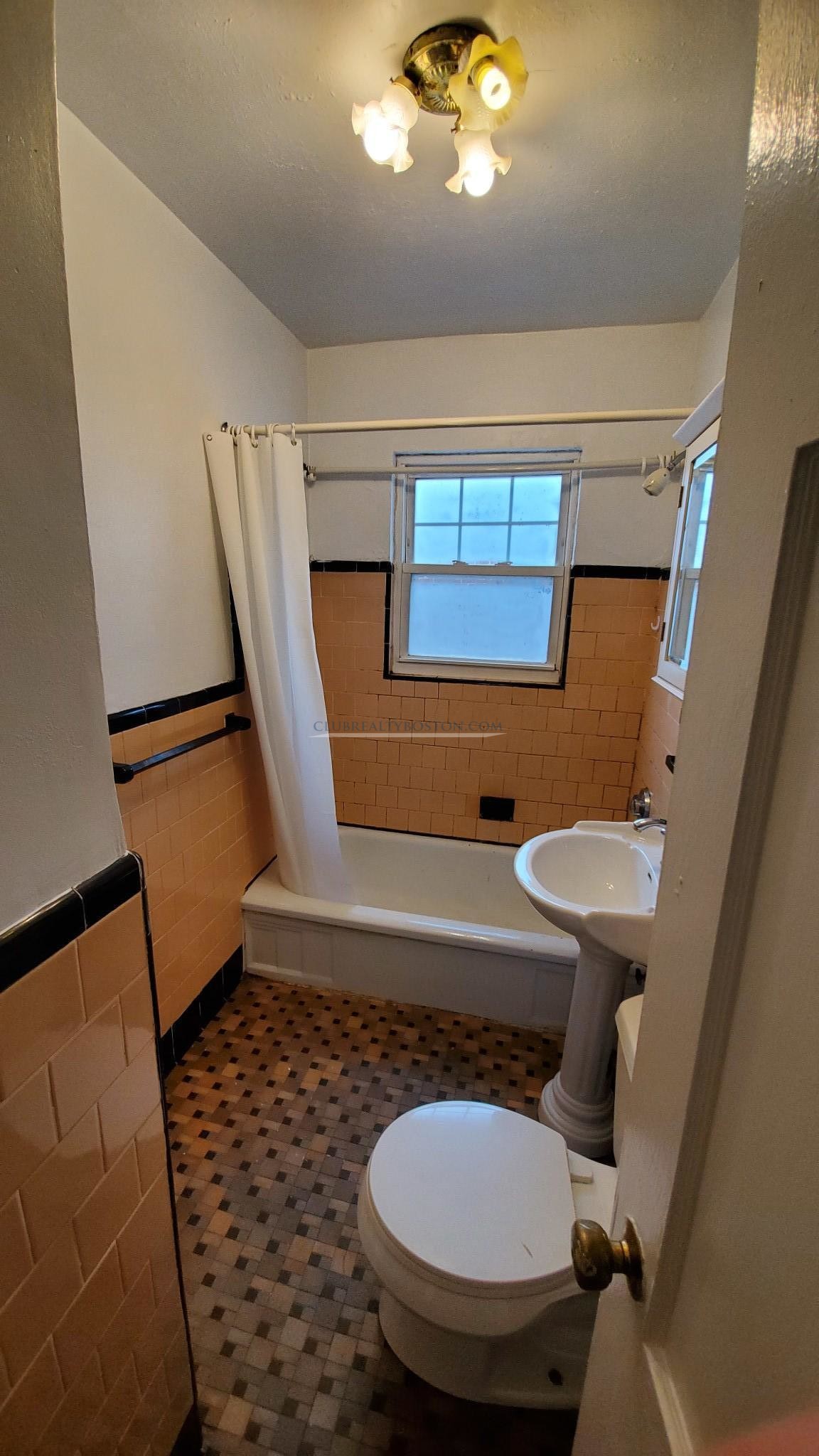 22 Beechcroft St, Brighton