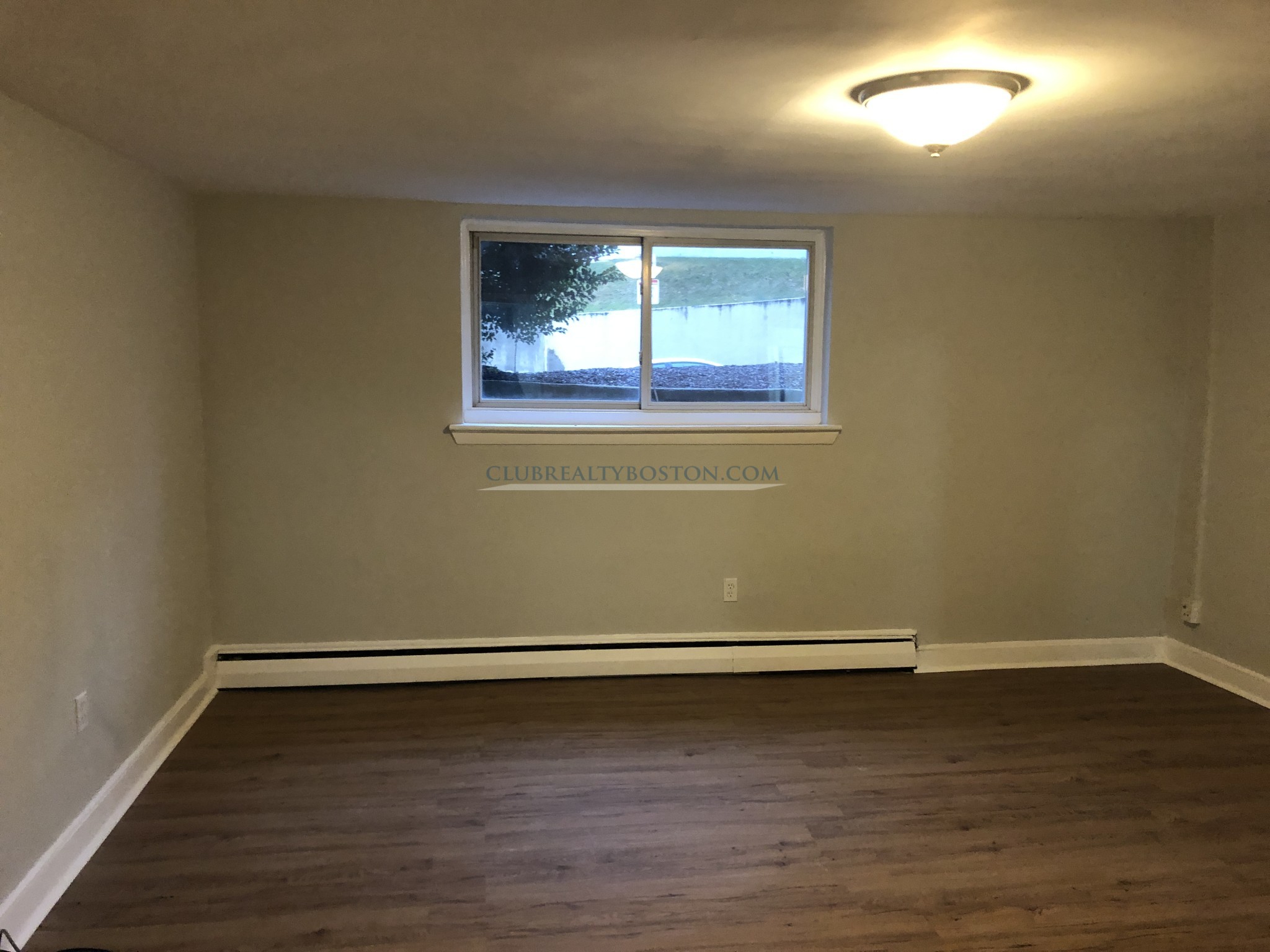 3 bed, 1 bath apartment for rent at 68 Chiswick Rd Unit 2, Brighton — photo 16 of 48