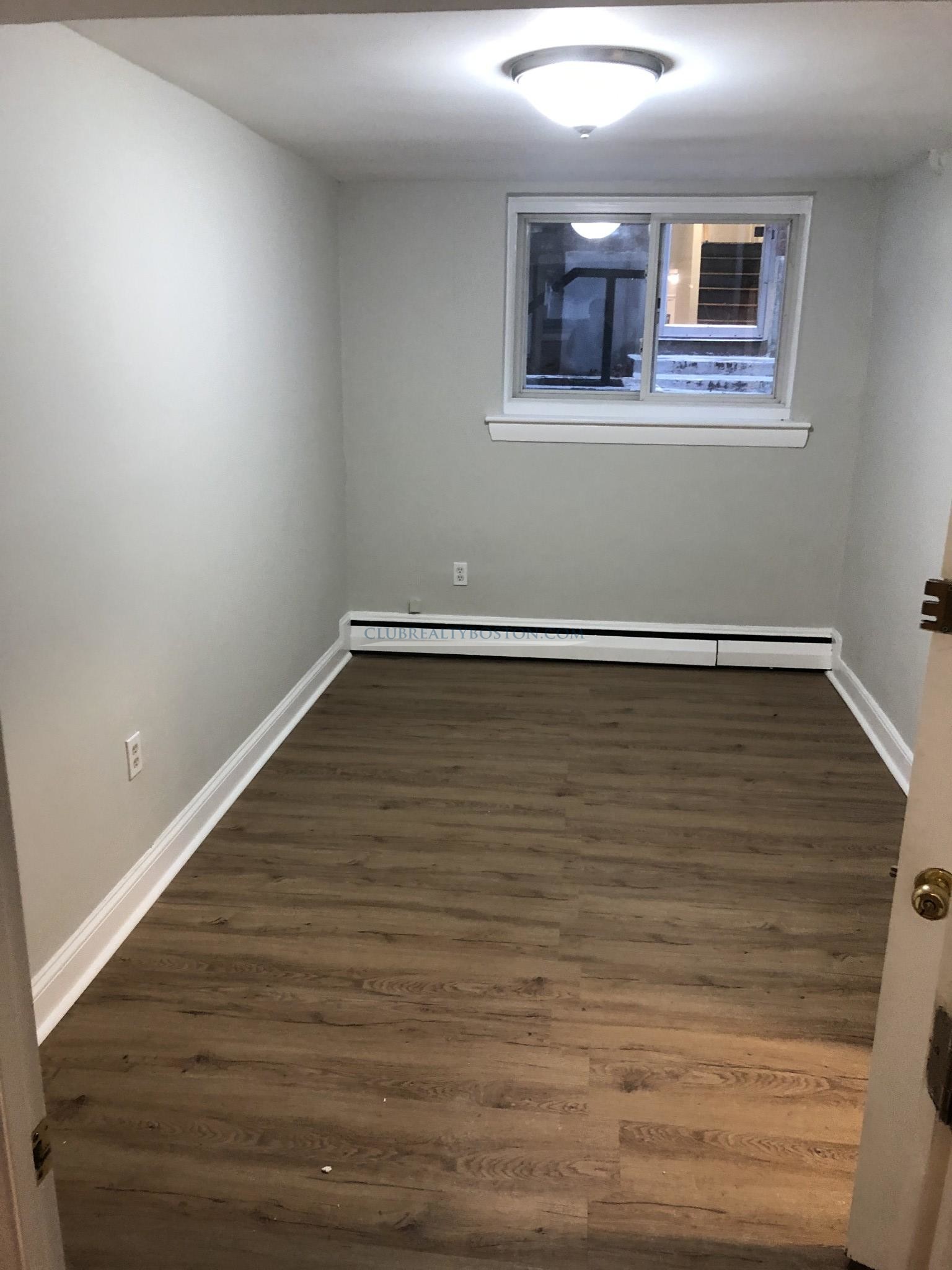 3 bed, 1 bath apartment for rent at 68 Chiswick Rd Unit 2, Brighton — photo 14 of 48