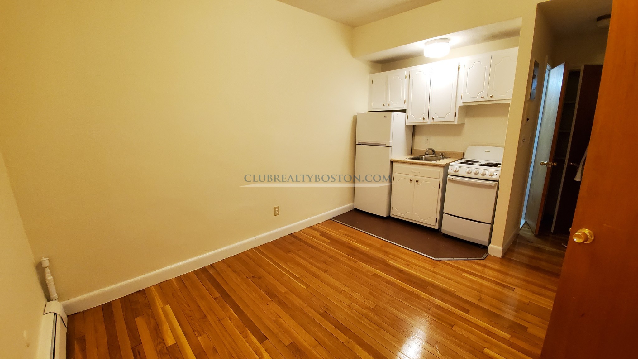 164 North Beacon St, Brighton