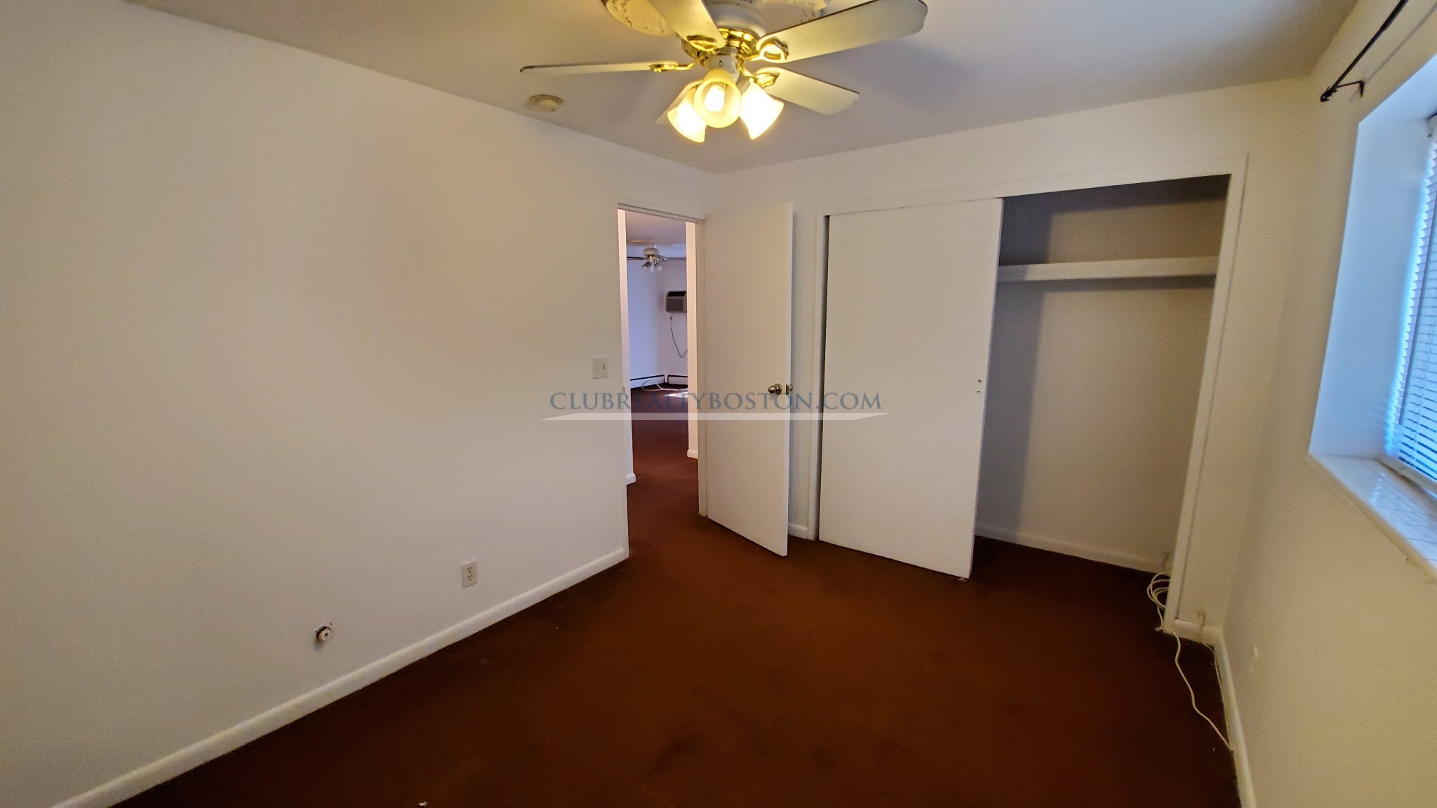 530 Washington St, Oak Square