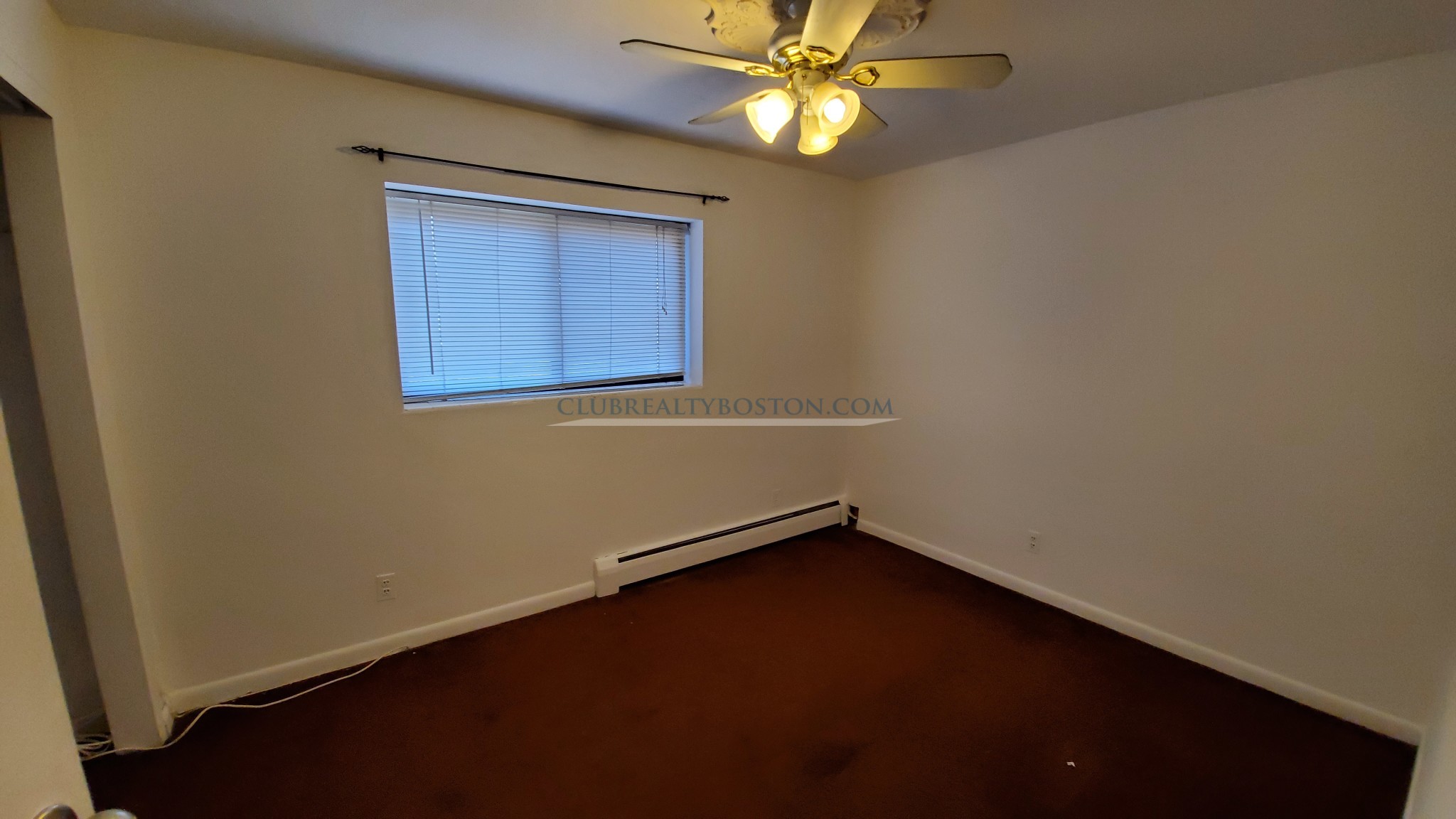 530 Washington St, Oak Square