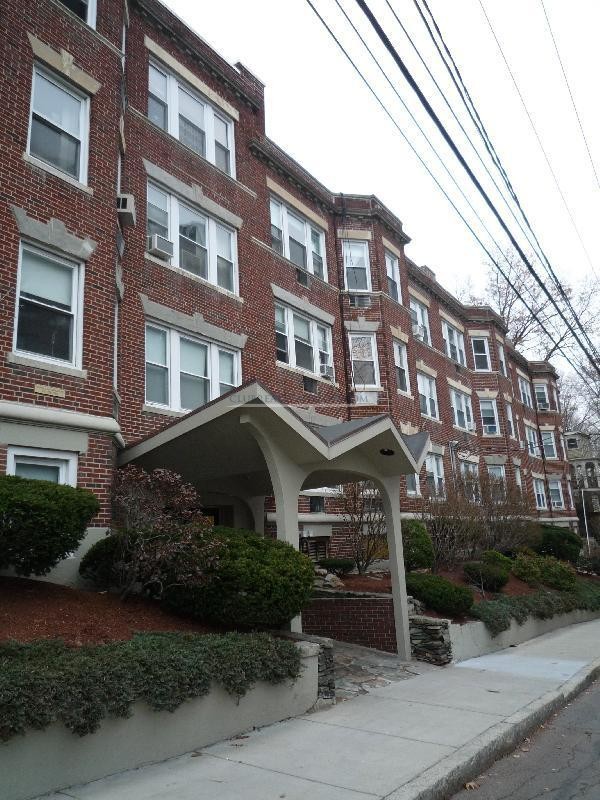 33 Lancaster Ter, Coolidge Corner