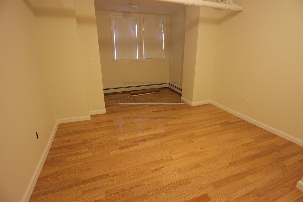 1640 Commonwealth Ave, Brighton