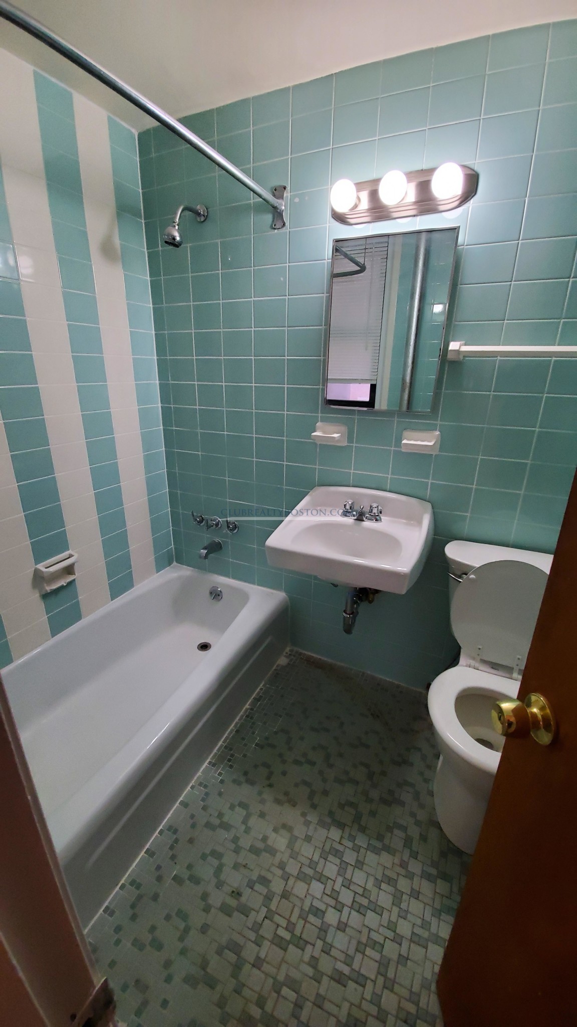 1315 Commonwealth Ave, Allston