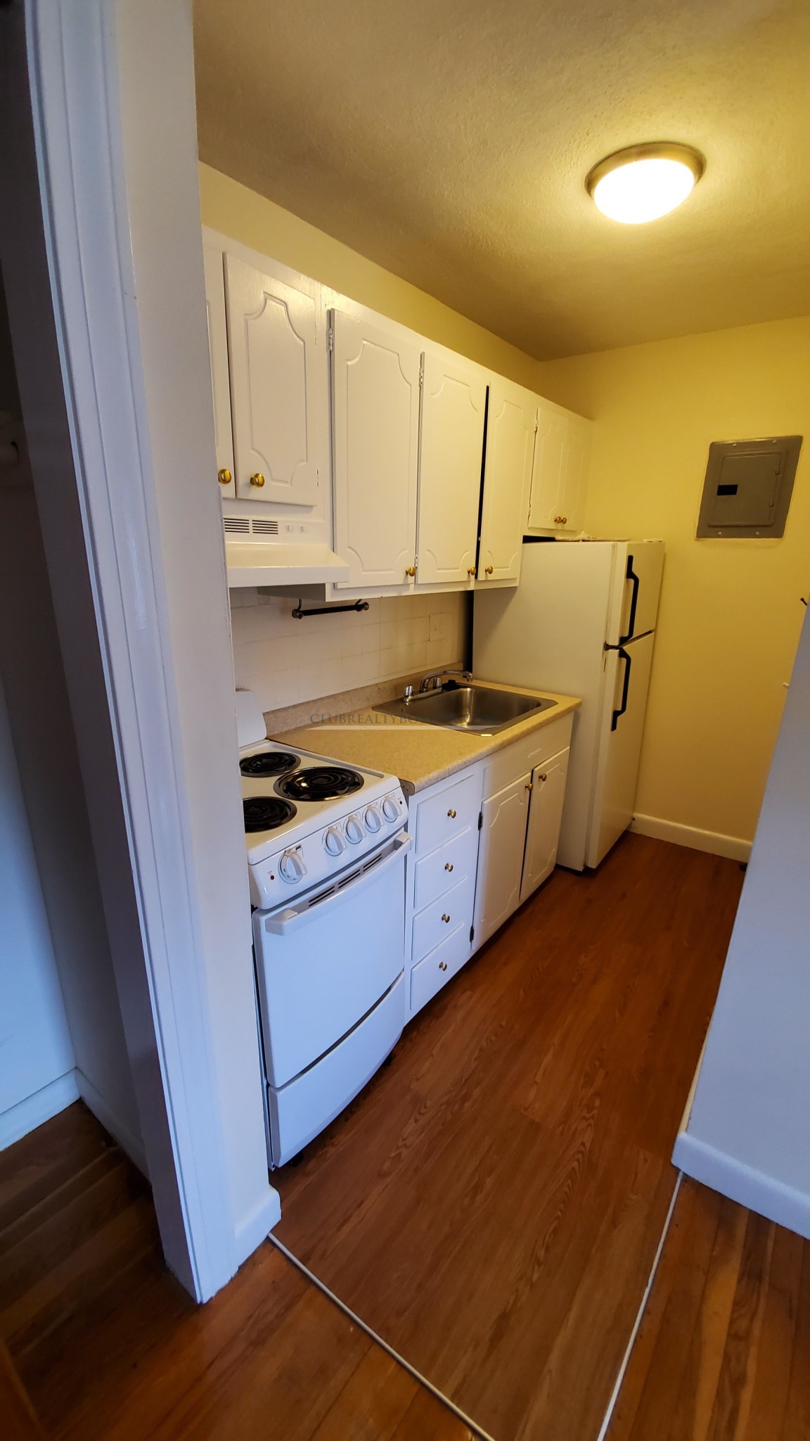 172 North Beacon St, Brighton