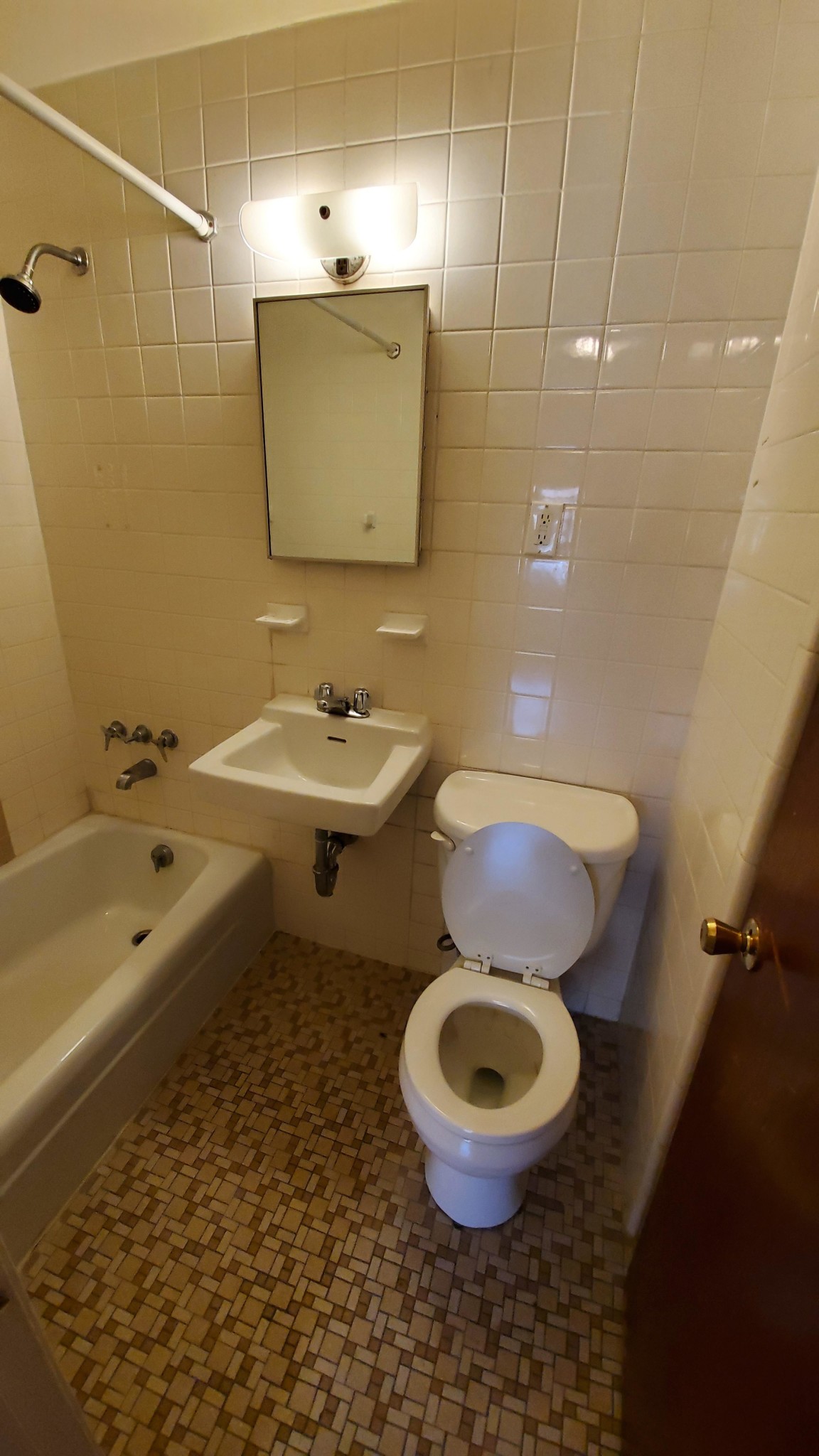 168 North Beacon St, Brighton