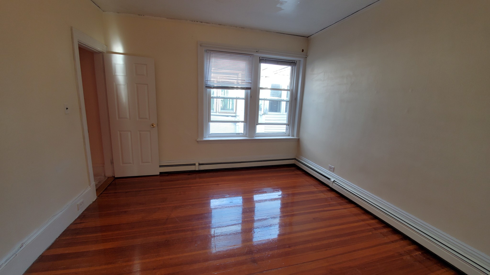 811 Washington St, Washington Square