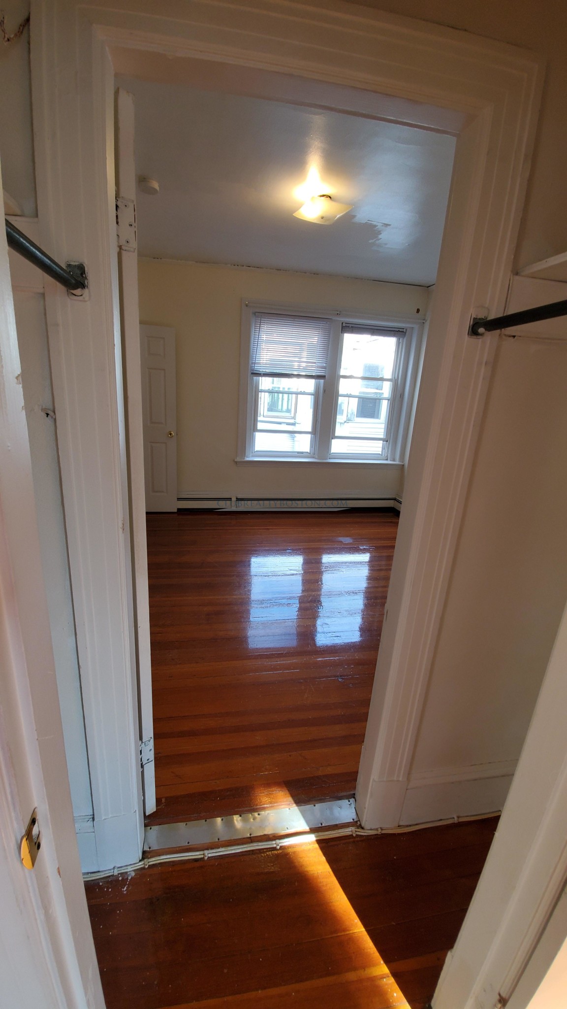 811 Washington St, Washington Square