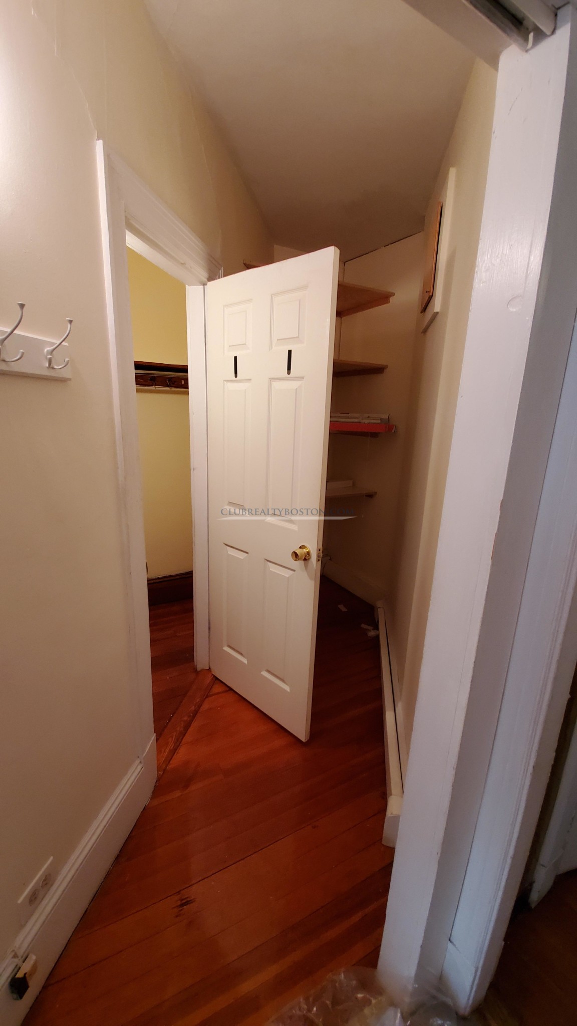 811 Washington St, Washington Square