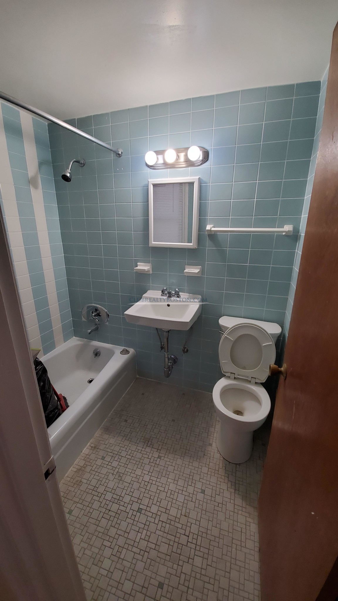 1315 Commonwealth Ave, Allston