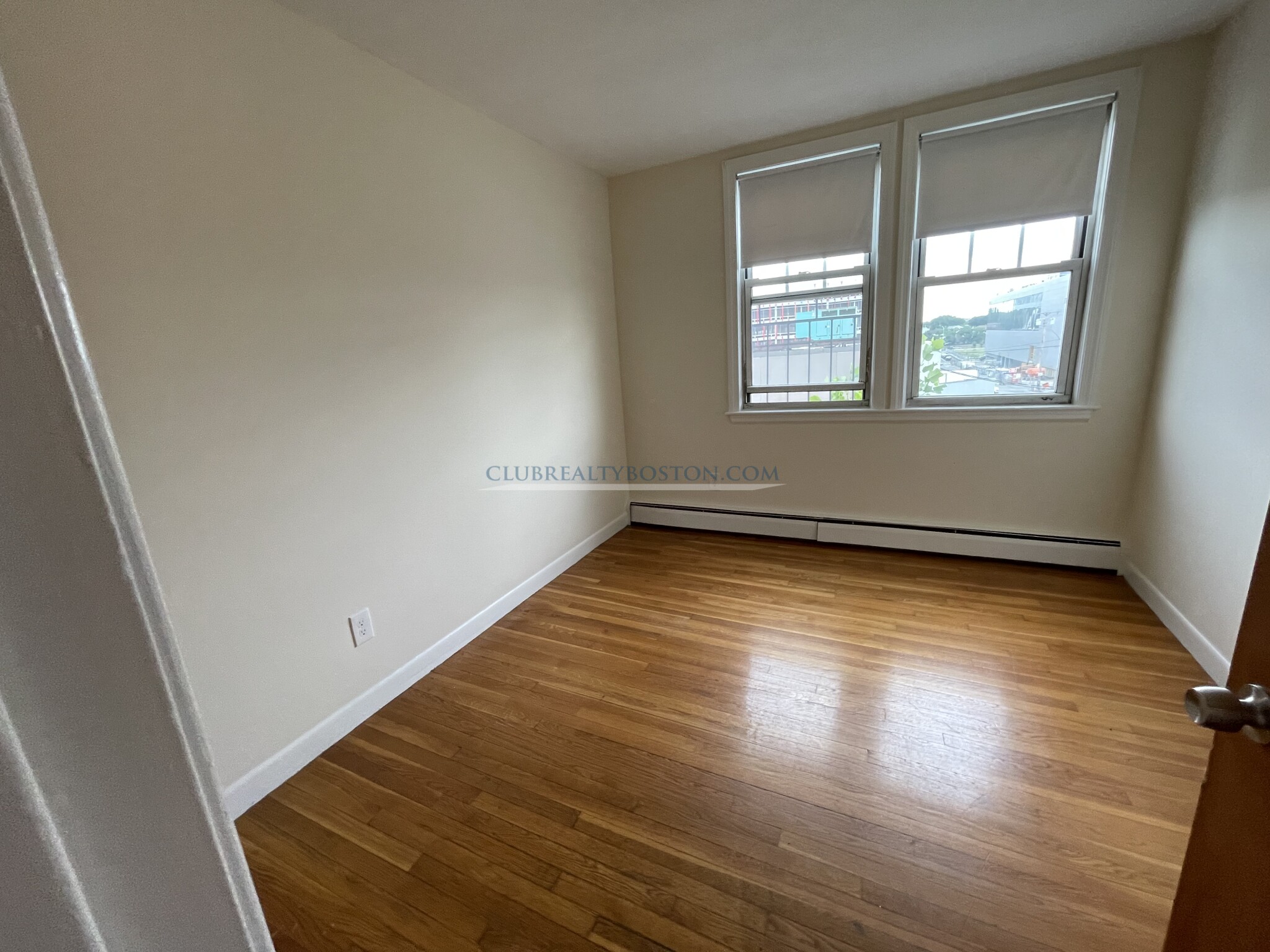 160 North Beacon St, Brighton