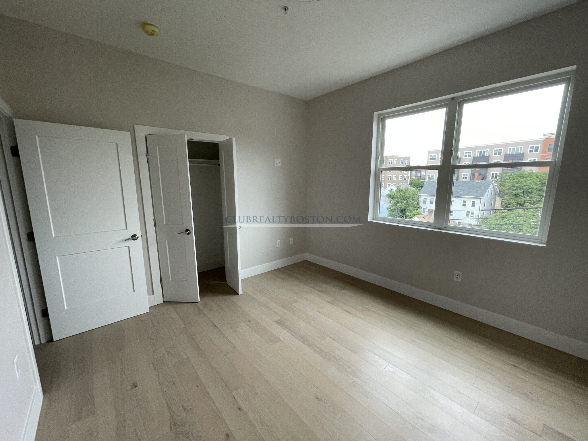 99 Moody St, Waltham