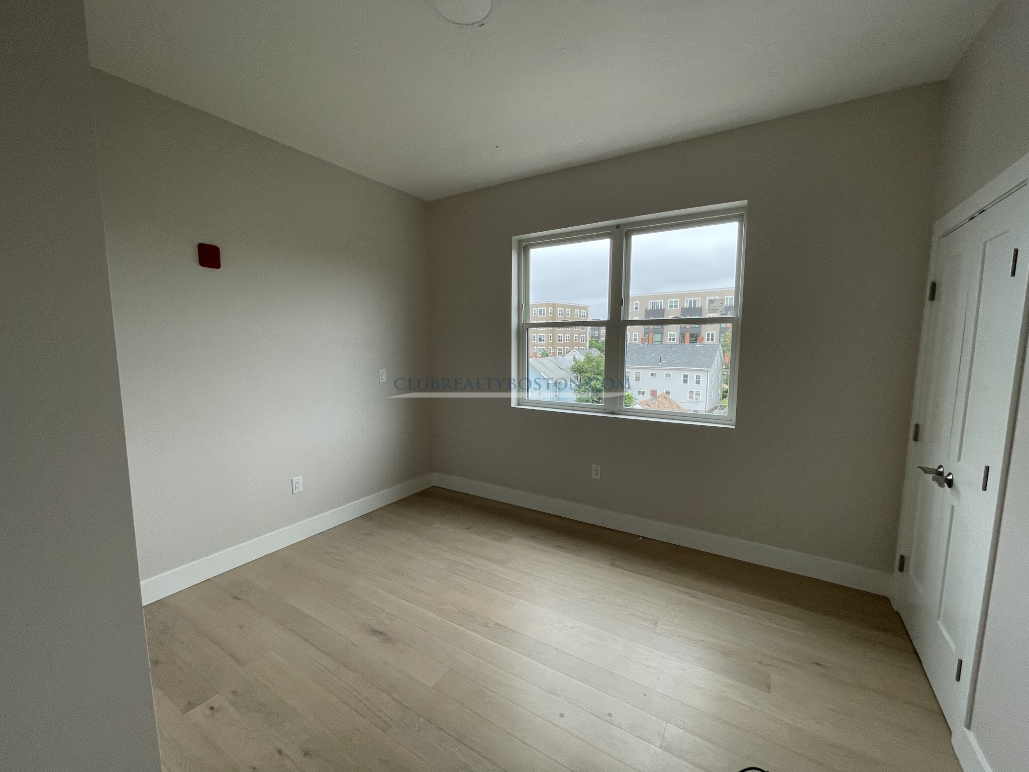 99 Moody St, Waltham