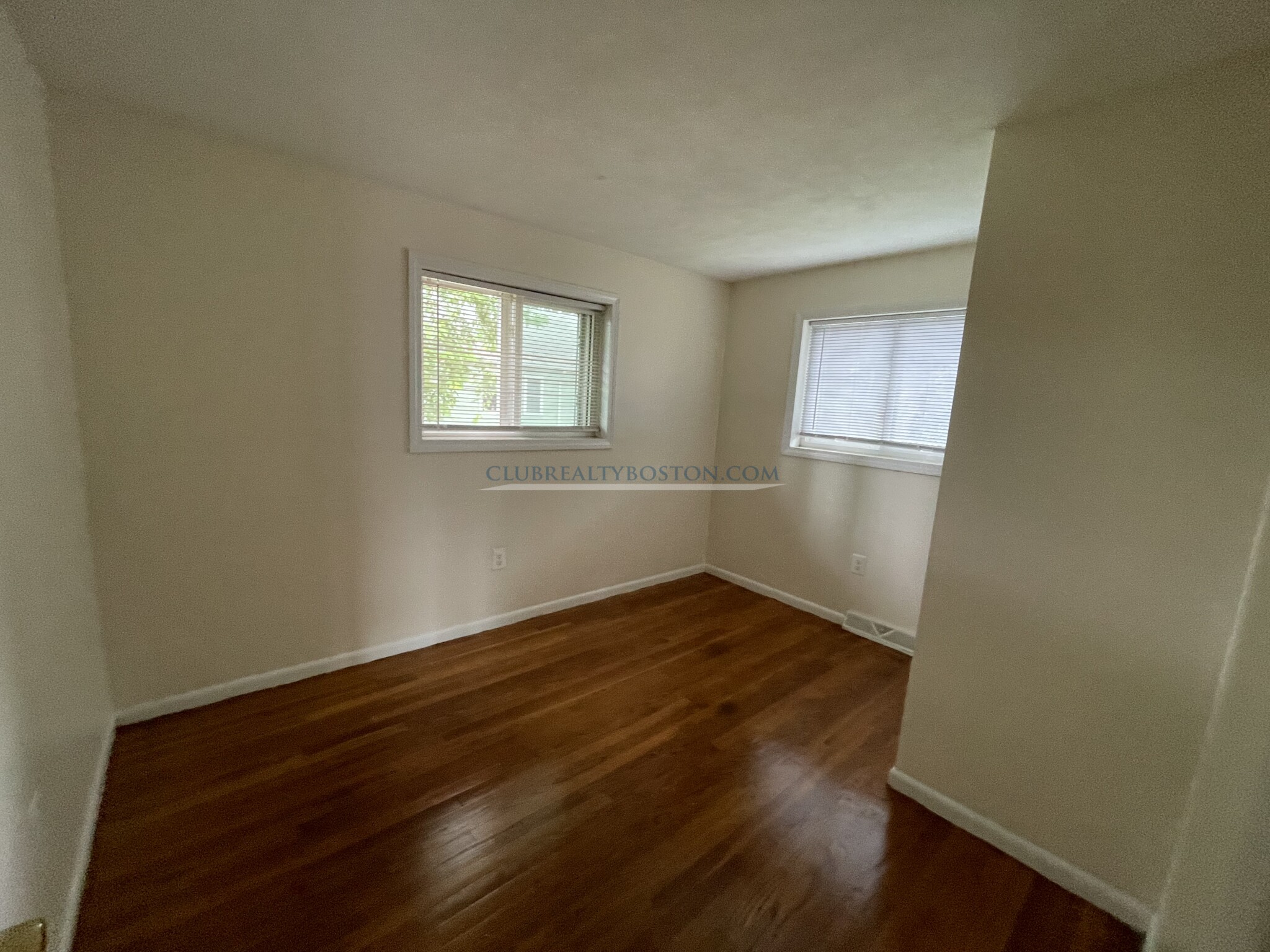 23 Oxford Cir, Cushing Square